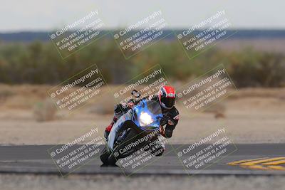 media/Sep-11-2022-SoCal Trackdays (Sun) [[81b7e951af]]/Turn 7 (1145am)/